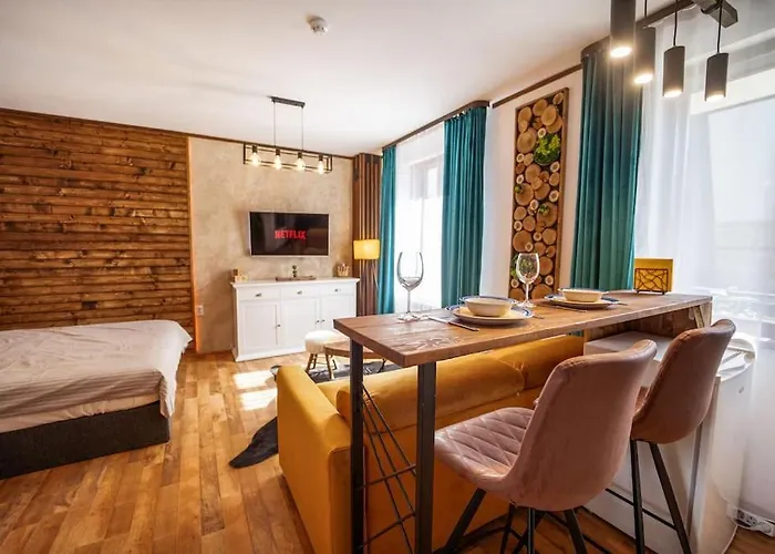 Mountain - In And Out - Free Apartment *