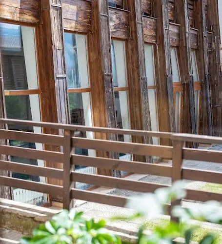 Apartment Mountain - In And Out - Free Bansko