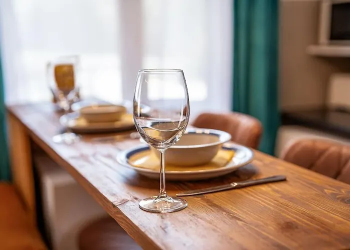 Apartment Mountain - In And Out - Free *